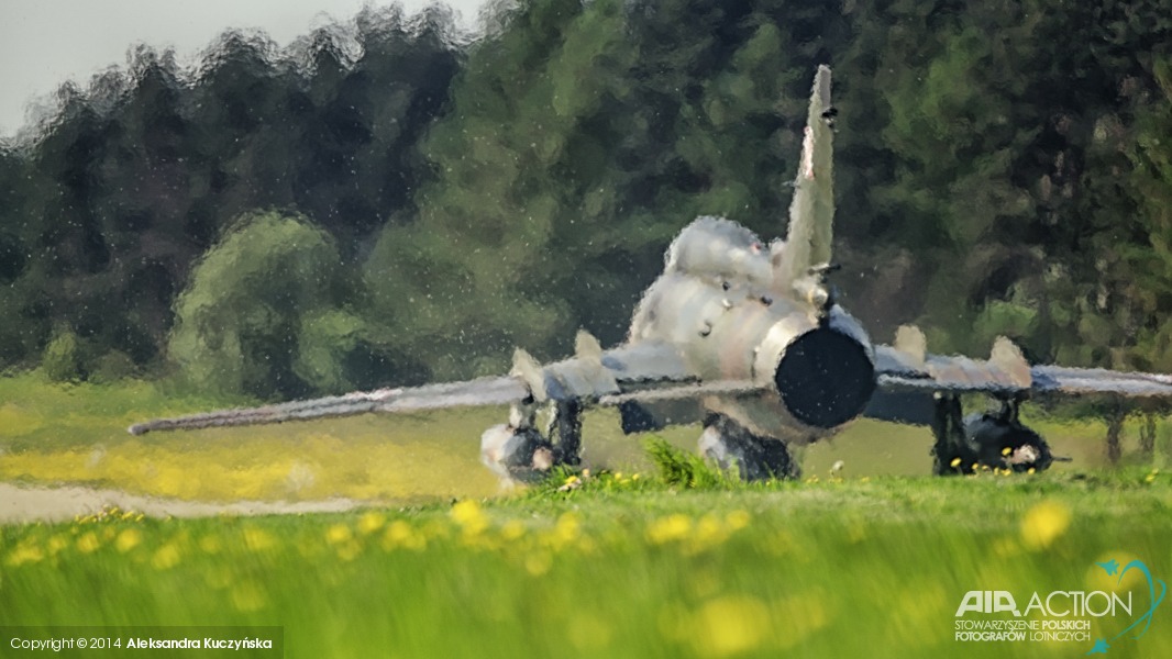 Su-22 IN ACTION (Polska, EPSN)